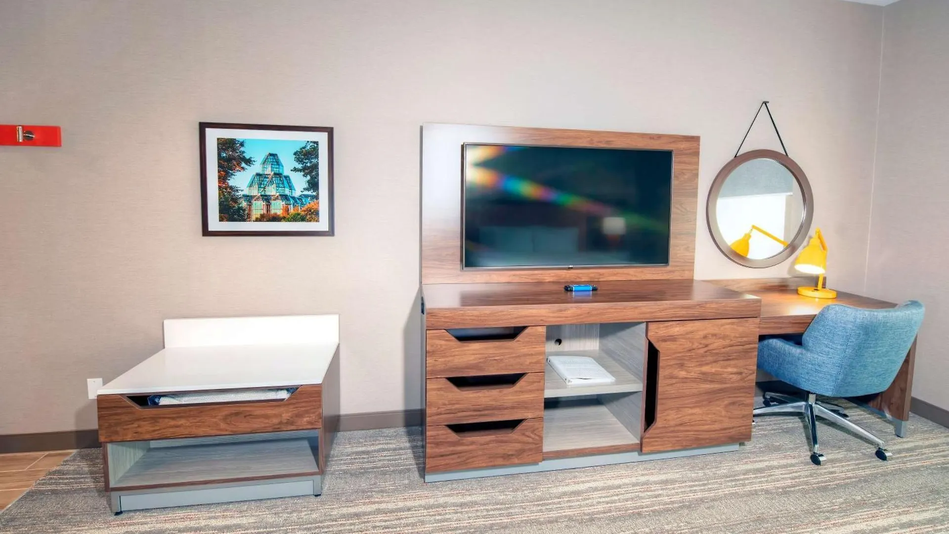 Hampton By Hilton Ottawa Hotel
