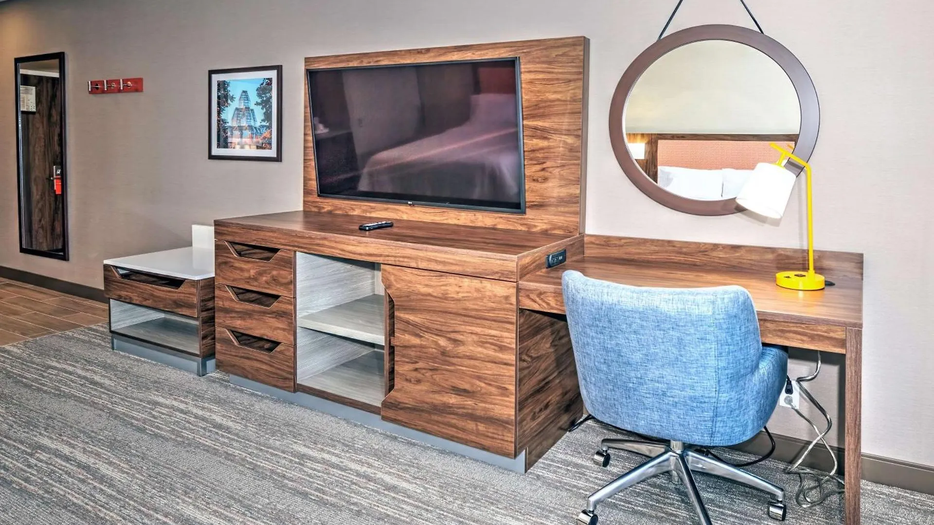 Hampton By Hilton Ottawa Hotel