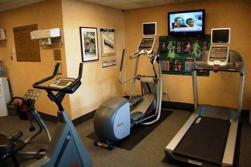 Hotel Hampton By Hilton Ottawa 3*,