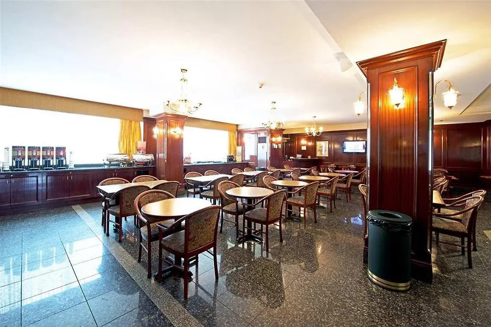 Hotel Hampton By Hilton Ottawa 3*,