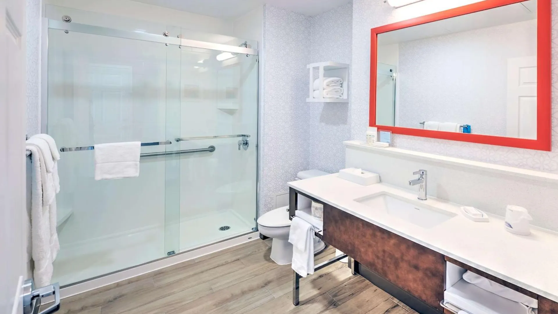 Hotel Hampton By Hilton Ottawa